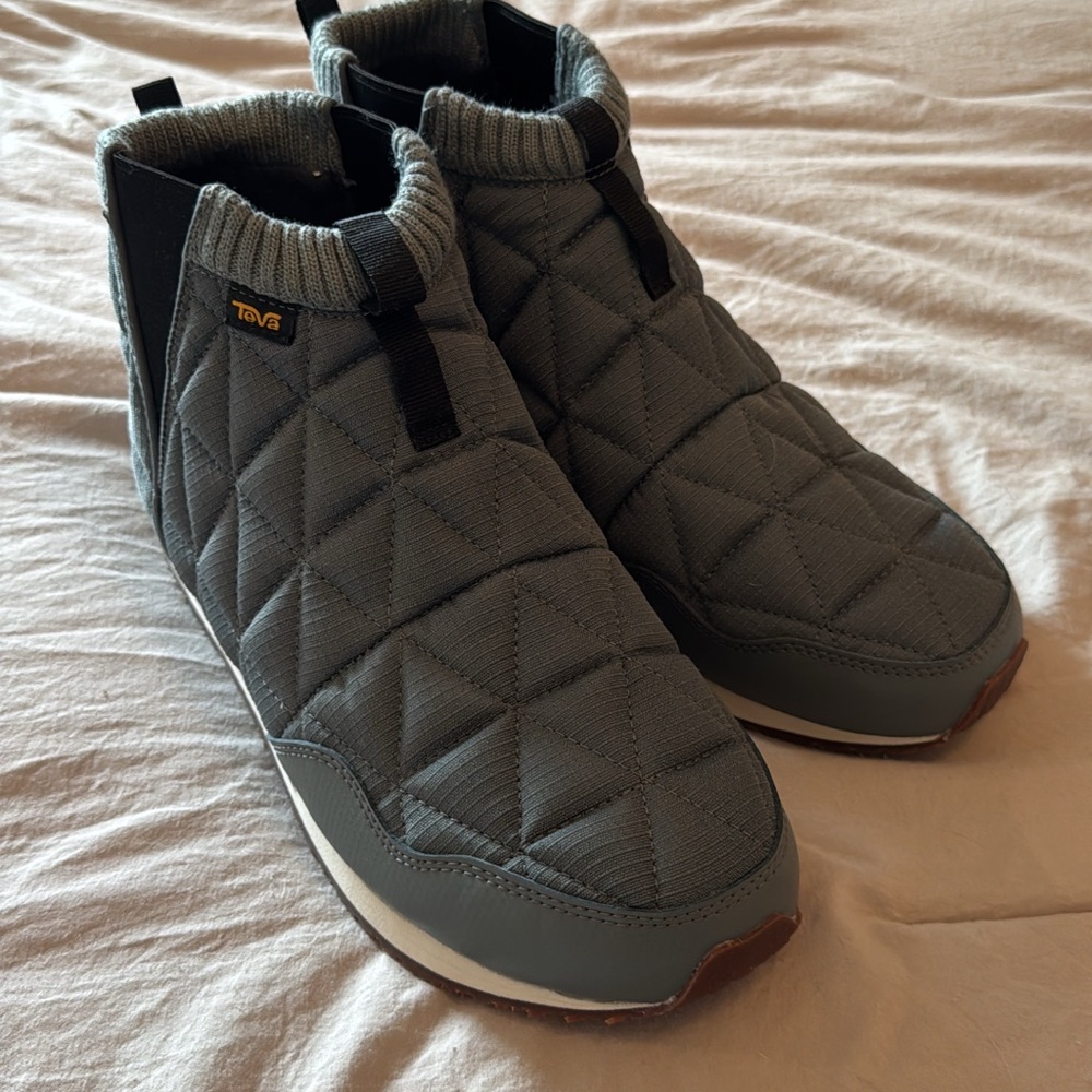 Teva Gray Quilted Ankle Boots